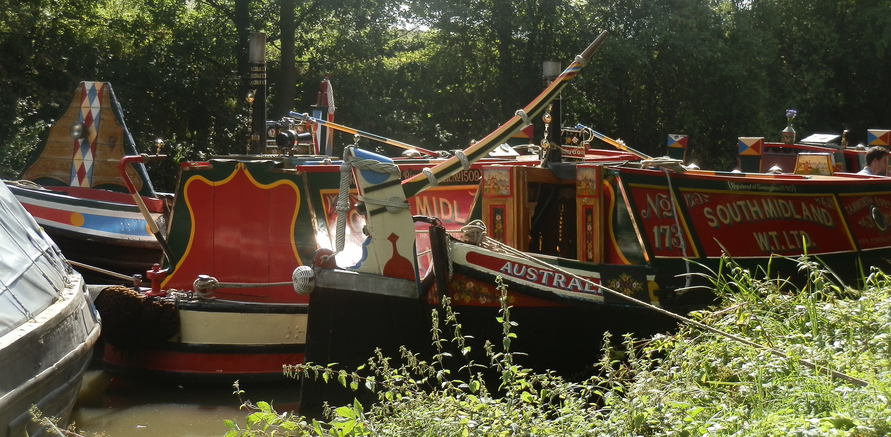 Working canal boats at the Ashby Canal Shackerstone Family Festival
