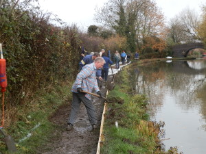 Volunteers working on the Ashby Canal