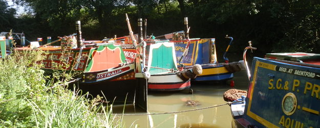 Working boats visit Shackerstone Family Festival